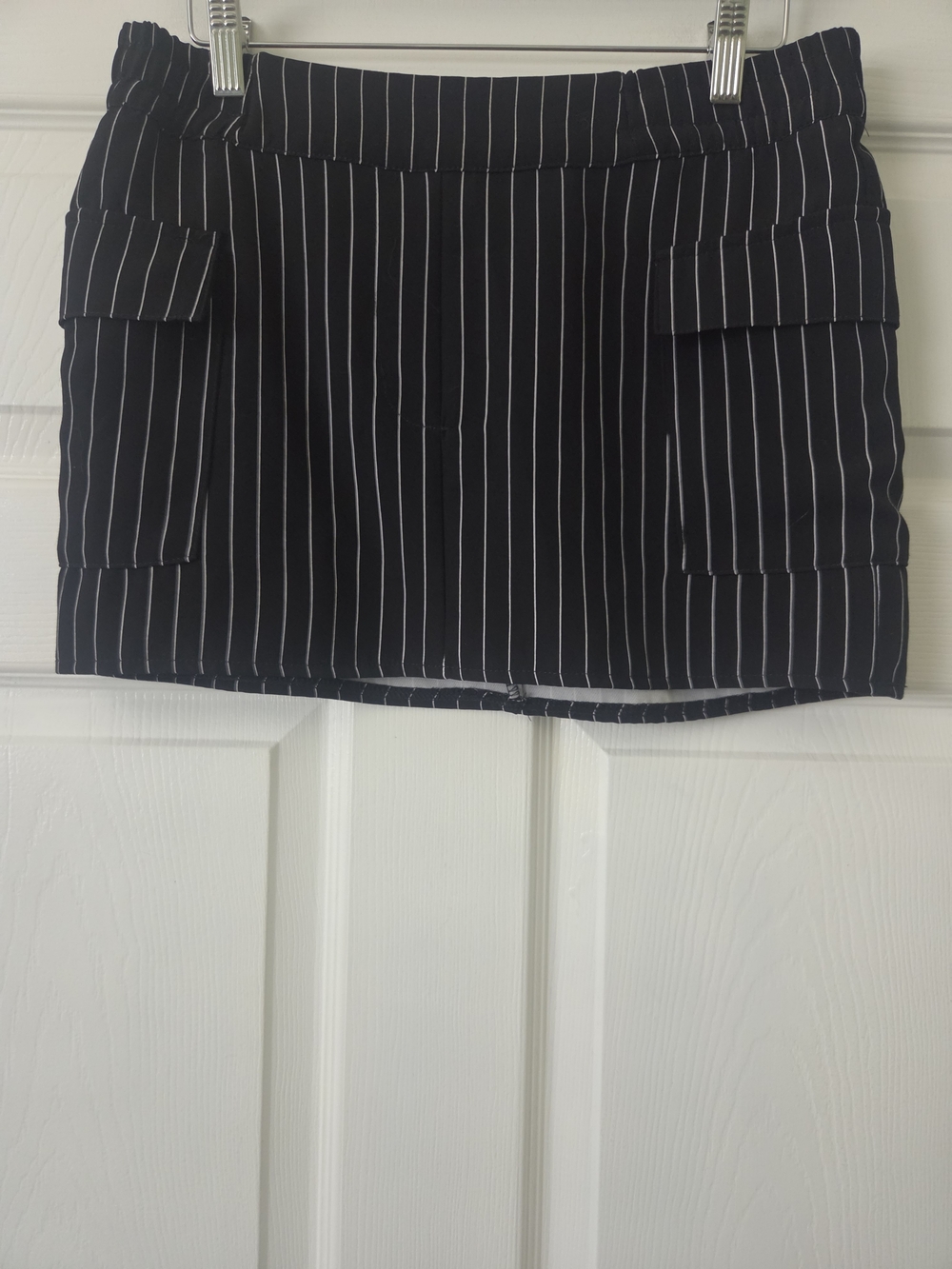 Contempo Black Pinstripe Mini Skirt with Patch Pockets Women's Large